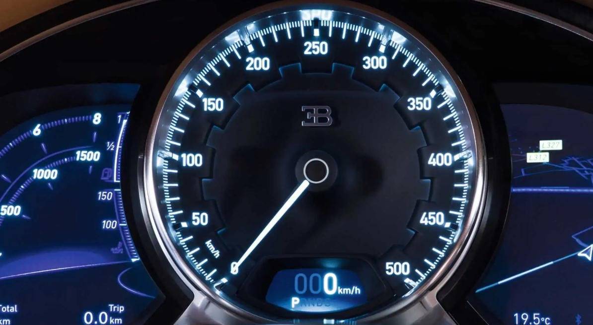 技術:500km/h的U9X好開嗎?開仰望破紀錄的老外Basseng告訴你