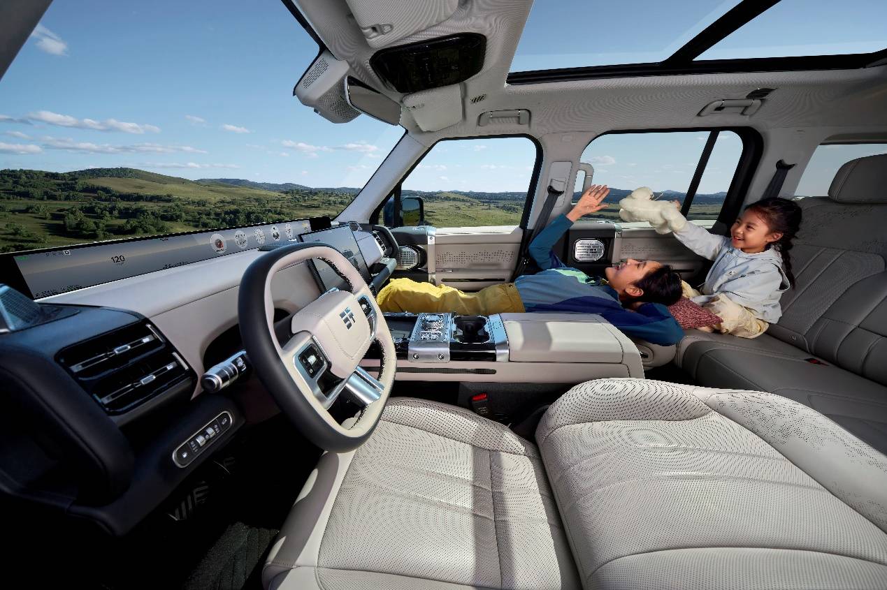 縱橫G700預(yù)售:以硬核科技重塑中國(guó)豪華越野新坐標(biāo)