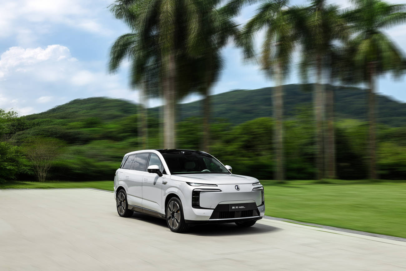 雙子星矩陣落地:騰勢N8L與N9如何重塑豪華SUV市場?