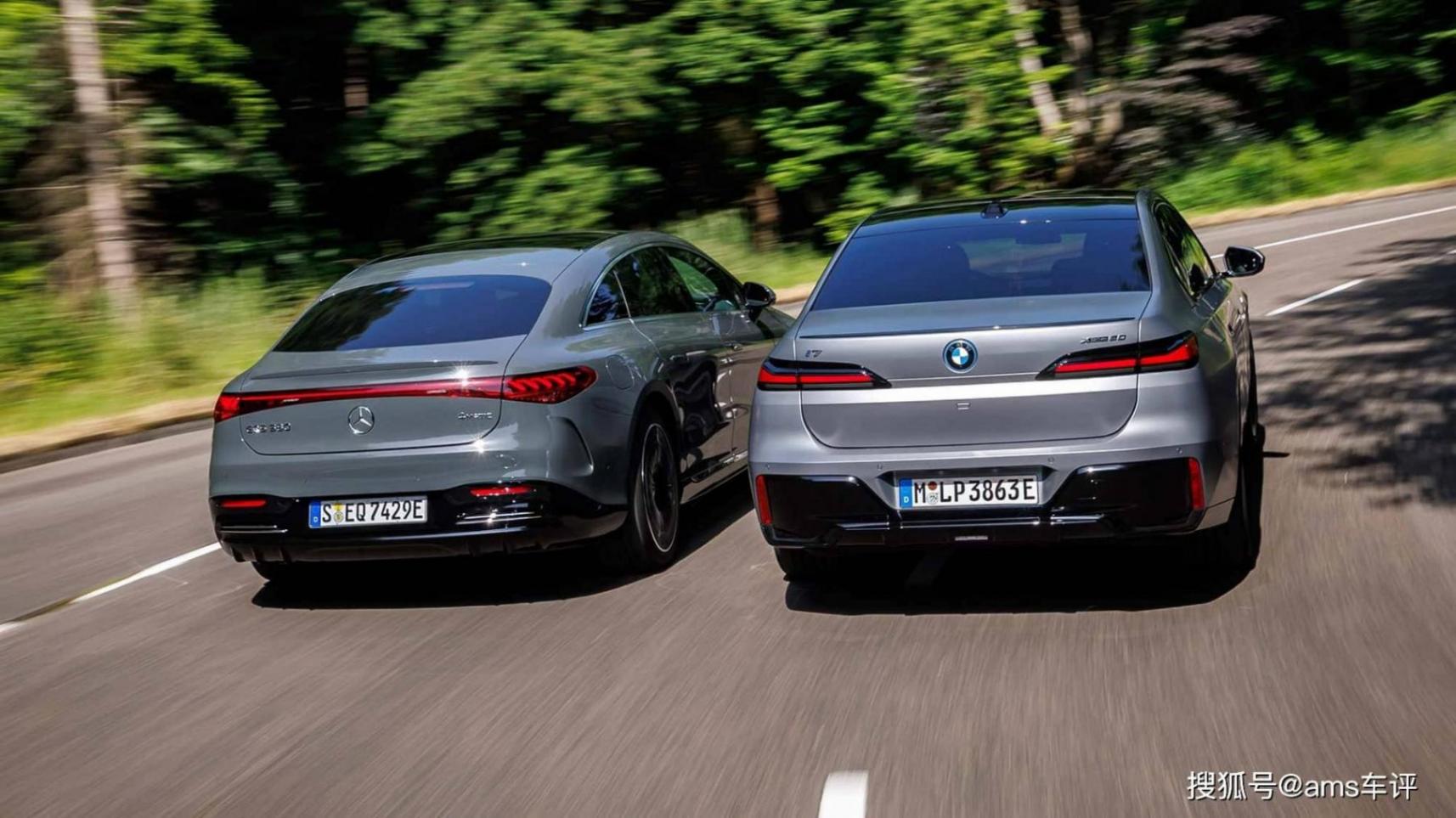 誰是最強電動豪華轎車?BMW i7與奔馳EQS的巔峰對決