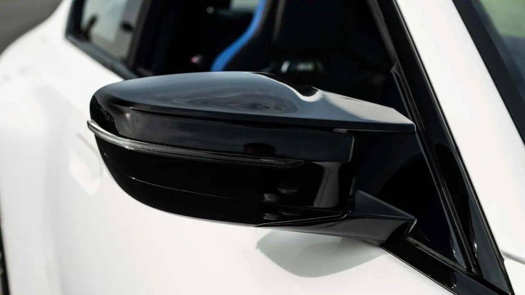 寶馬發布全新經典復刻特別版車型M2 Turbo Design Edition,致敬傳奇2002 Turbo