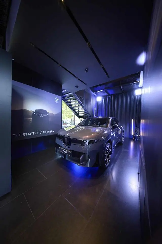 首款Neue Klasse架構打造的量產電動SUV:寶馬展示iX3,零百加速4.9秒