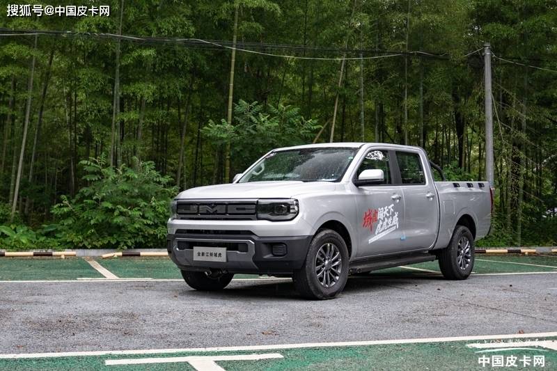 從實用伙伴到生活同行者 寶典與域虎的用戶價值進化論