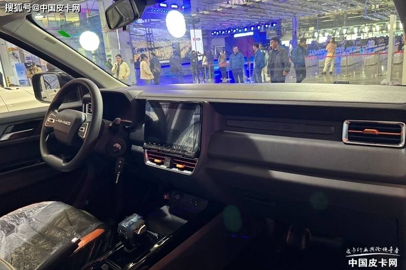 從實用伙伴到生活同行者 寶典與域虎的用戶價值進化論