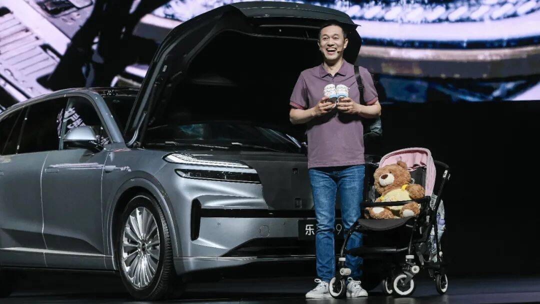 電池、油箱“大小”之爭:誰才是未來市場趨勢?