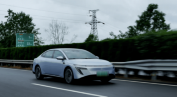 高速實測東風日產N7頂配:底盤風格反差、續航打7.4折