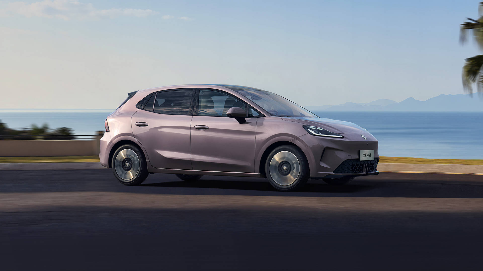 上汽集團與比亞迪的王者之戰:誰將成為2025年第一車企集團?