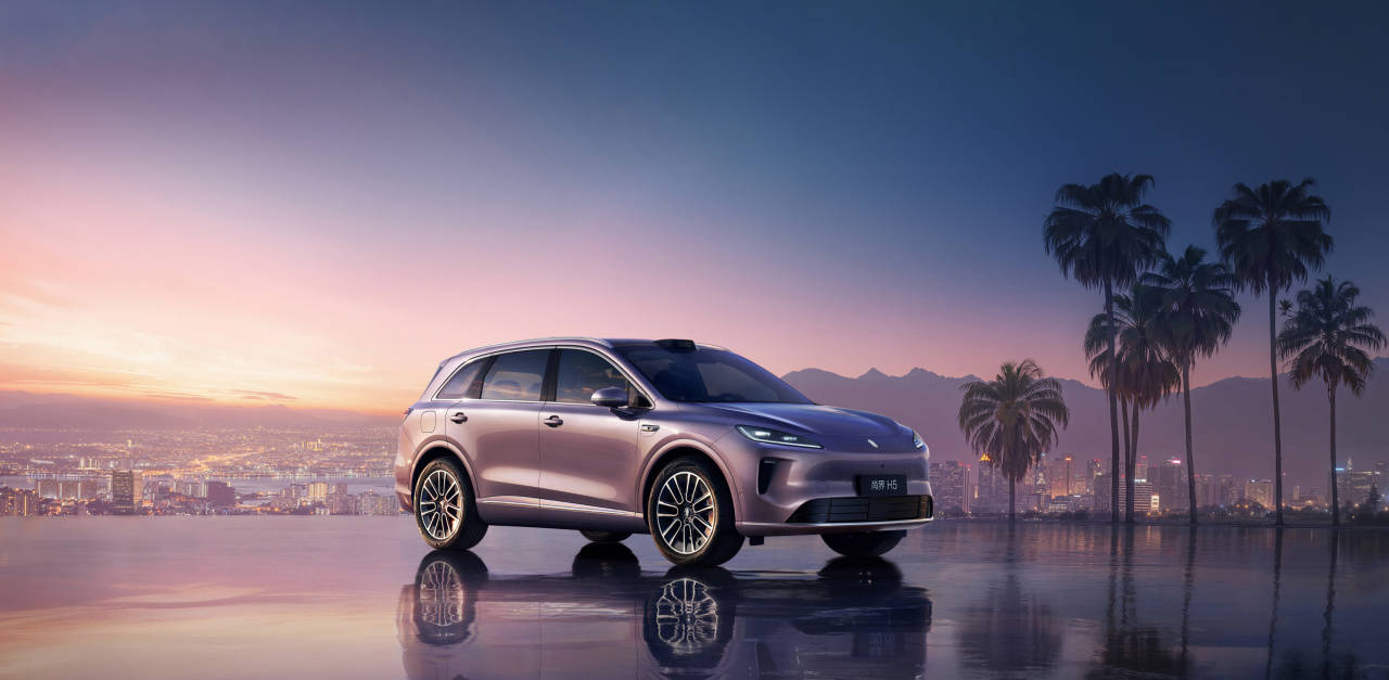 上汽集團與比亞迪的王者之戰:誰將成為2025年第一車企集團?