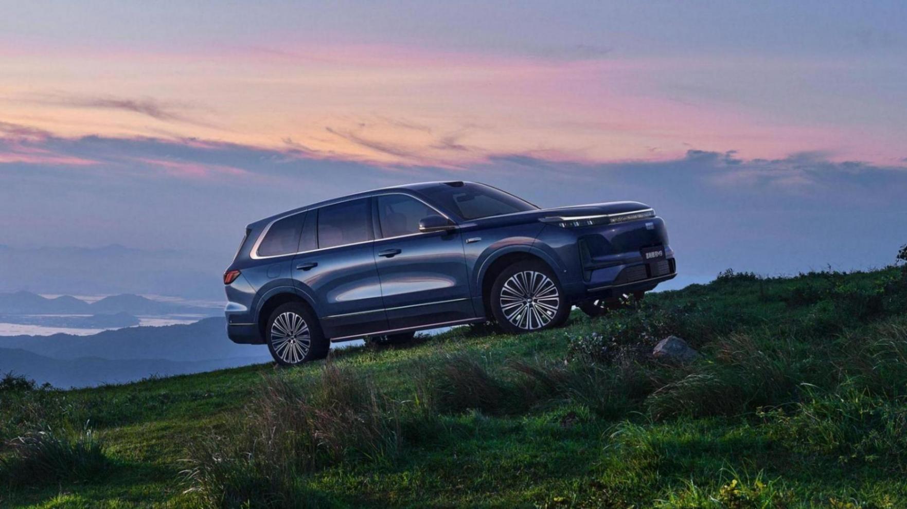 上汽集團與比亞迪的王者之戰:誰將成為2025年第一車企集團?