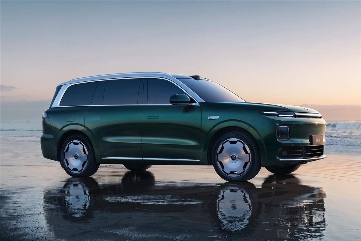 零跑朱江明:汽車界的“優衣庫”,D19 要配置豪華而價不貴