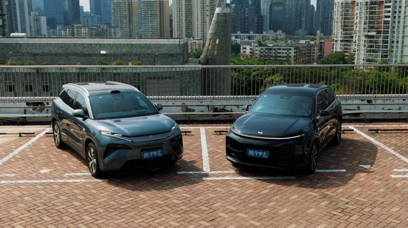 為啥增程車銷量都好,是因?yàn)榧冸娎m(xù)航長(zhǎng)比插混更適合家用嗎?