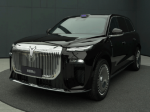 嵐圖泰山實車曝光!尺寸比問界M9還大,今年最大黑馬?