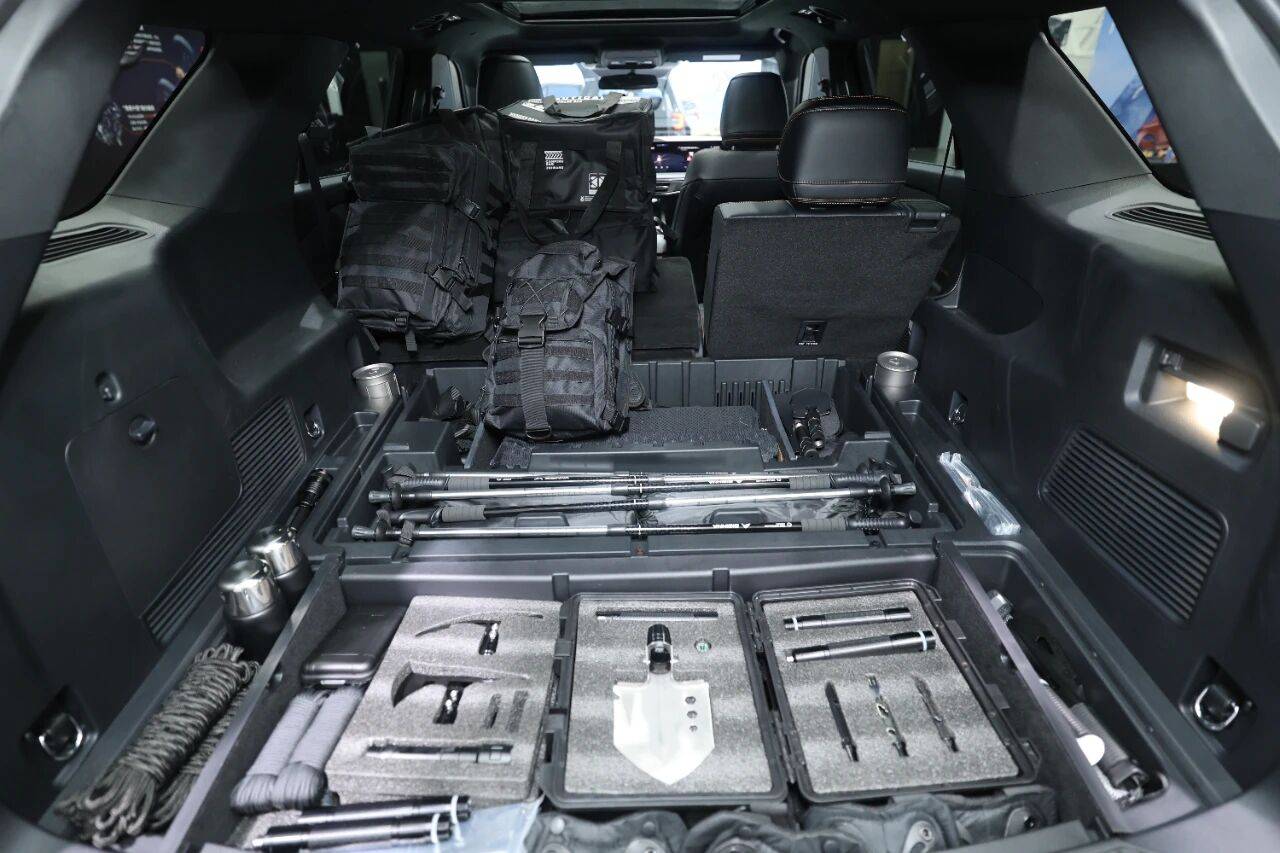 探索荒野,福特探險者昆侖系列新車亮相