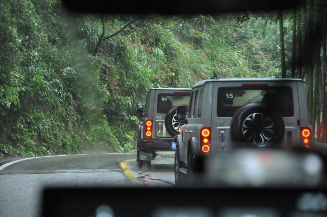 不是復古 而是回到越野本能212 T01柴油版試駕