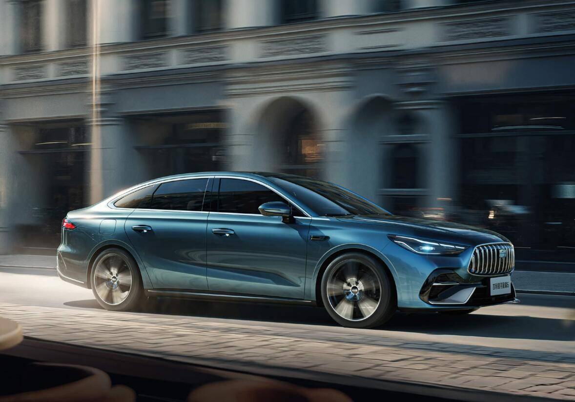 跟秦PLUS同級 限時起售價(jià)6萬+ 銀河星耀6推7款車型 125km遠(yuǎn)航版值得沖