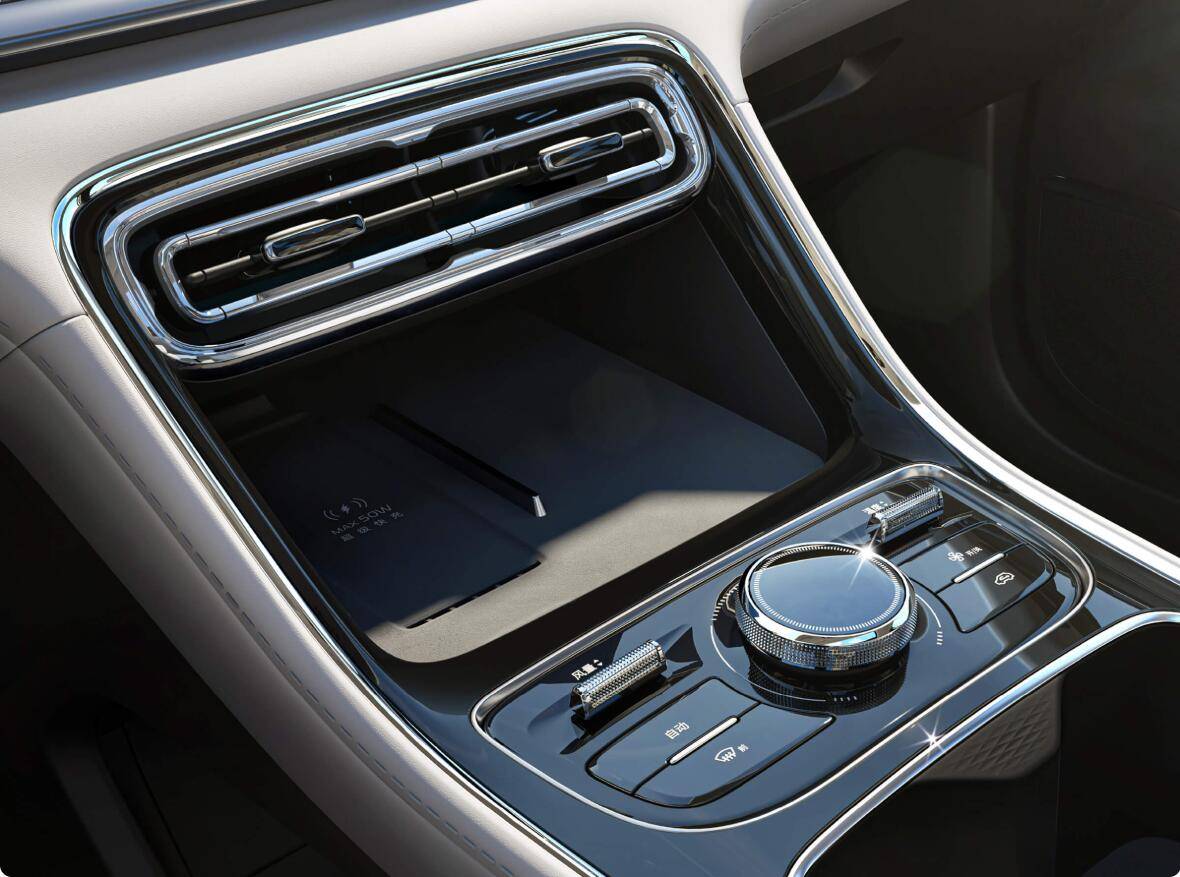 跟秦PLUS同級 限時起售價(jià)6萬+ 銀河星耀6推7款車型 125km遠(yuǎn)航版值得沖