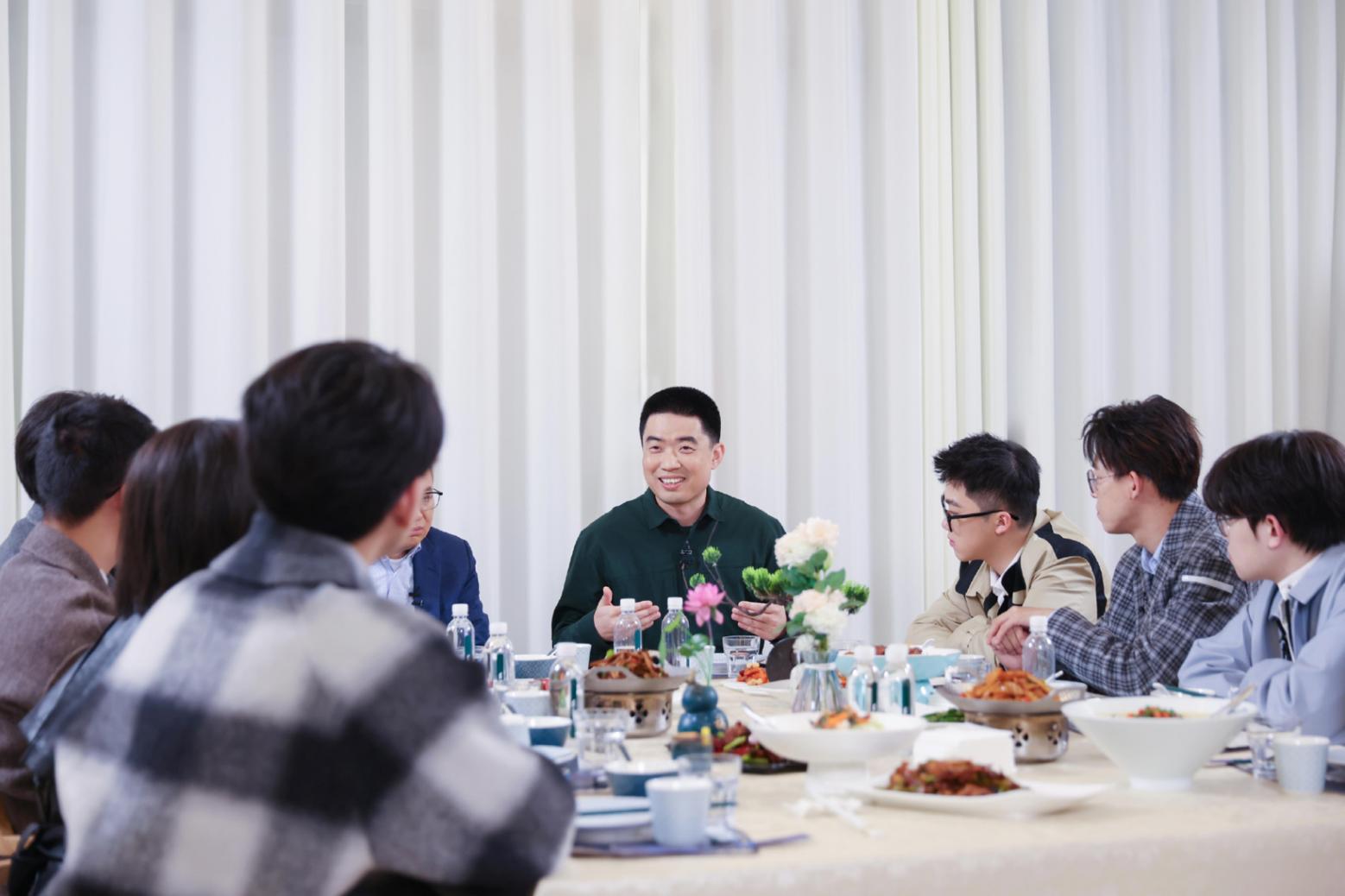 理想用兩小時(shí)，追趕AI&ldquo;最后一班車&rdquo;